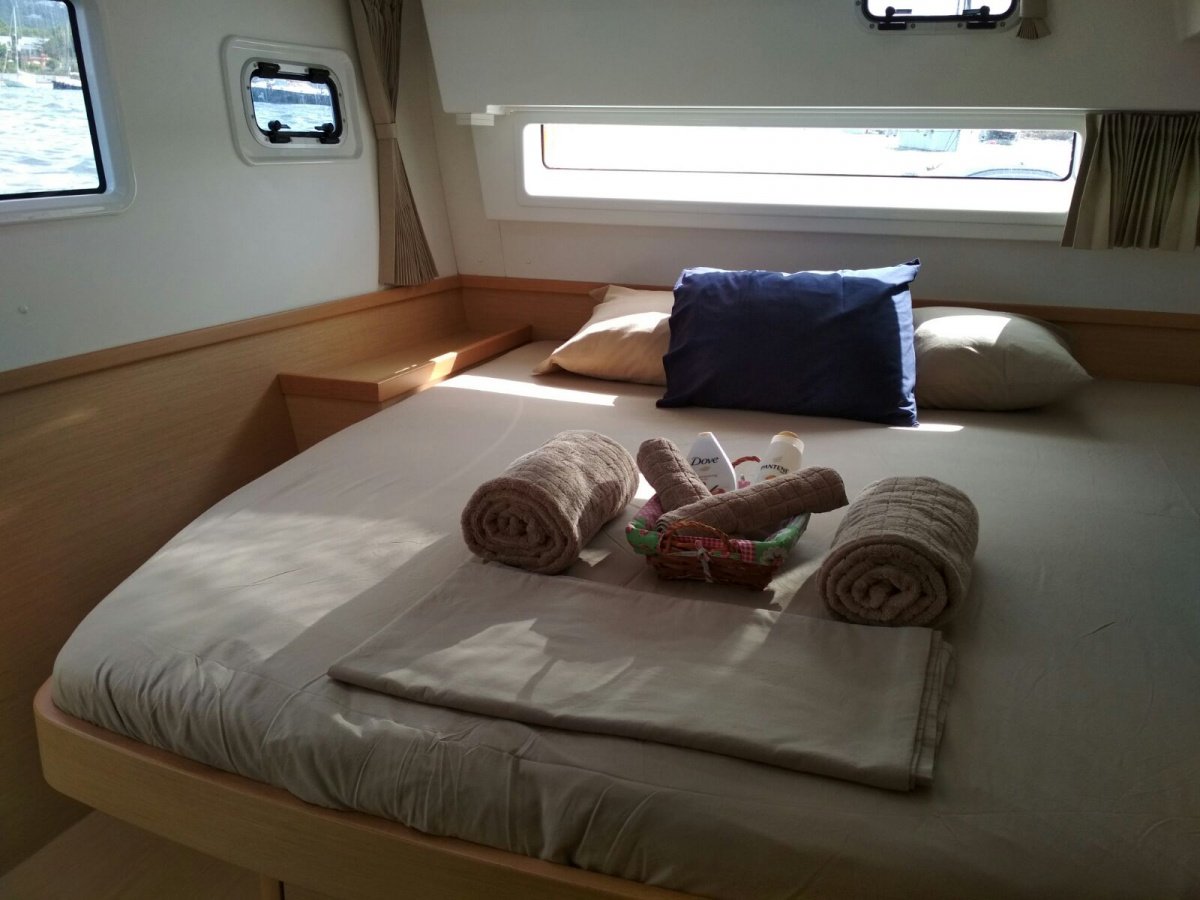 Catamaran - Lagoon - 10 people