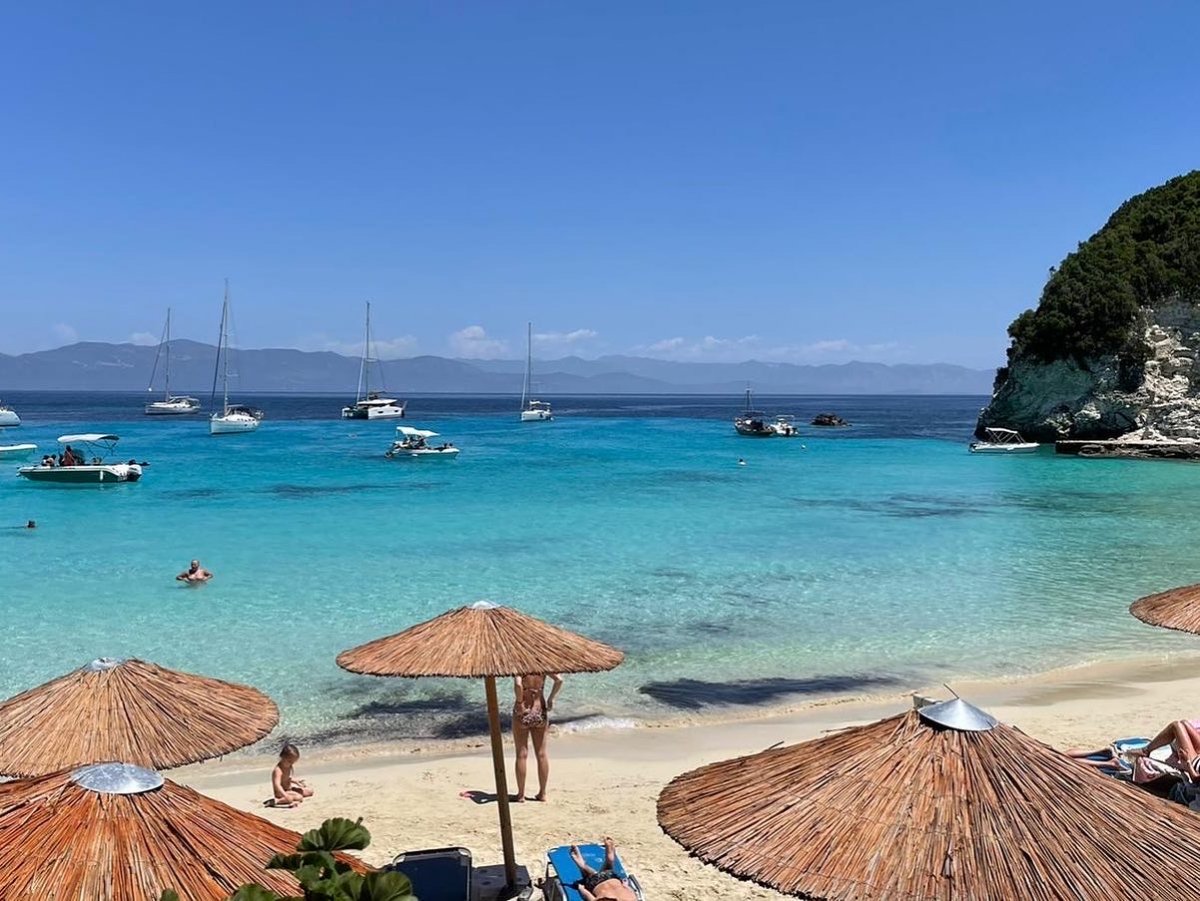 Discovering the beauty of the eastern coast of the Peloponnese