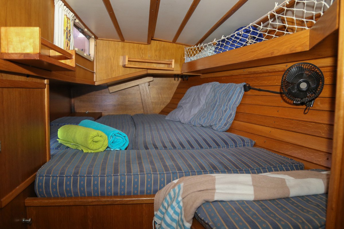 Sailboat - Astilleros Construcciones One Off - Van de Stadt