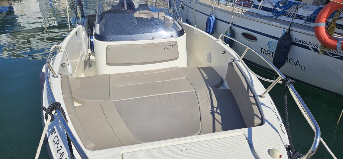 Impara la navigazione in un ambiente marino