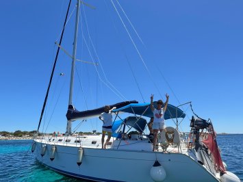 Egadi da sogno in barca a vela salpando da San Vito Lo Capo
