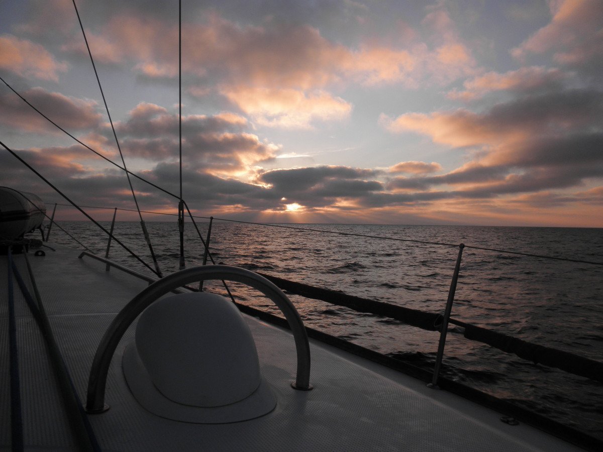 Explore the coast with a navigation course in Segur de Calafell