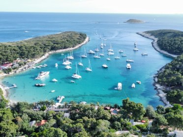 Crociera di vacanza e scoperta/crociera miglia in Croazia