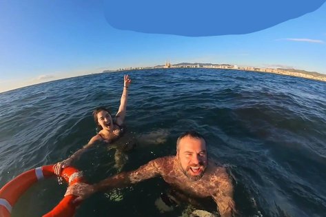 Salida en barco desde Badalona con baño en el mar. ¿Te atreves?