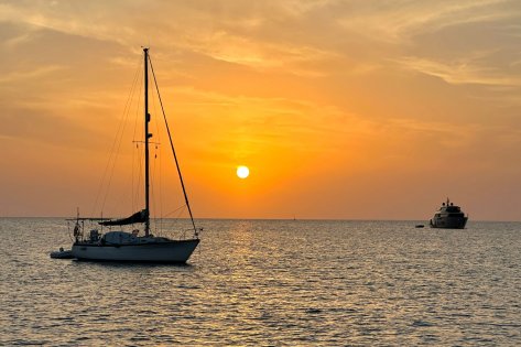 Especial Navidad & Fin de Año en velero por Ibiza desde Burriana