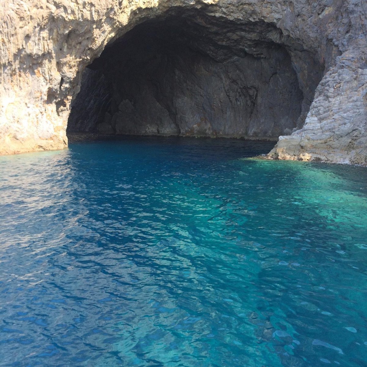 Fine settimana lungo le isole Pontine in barca 