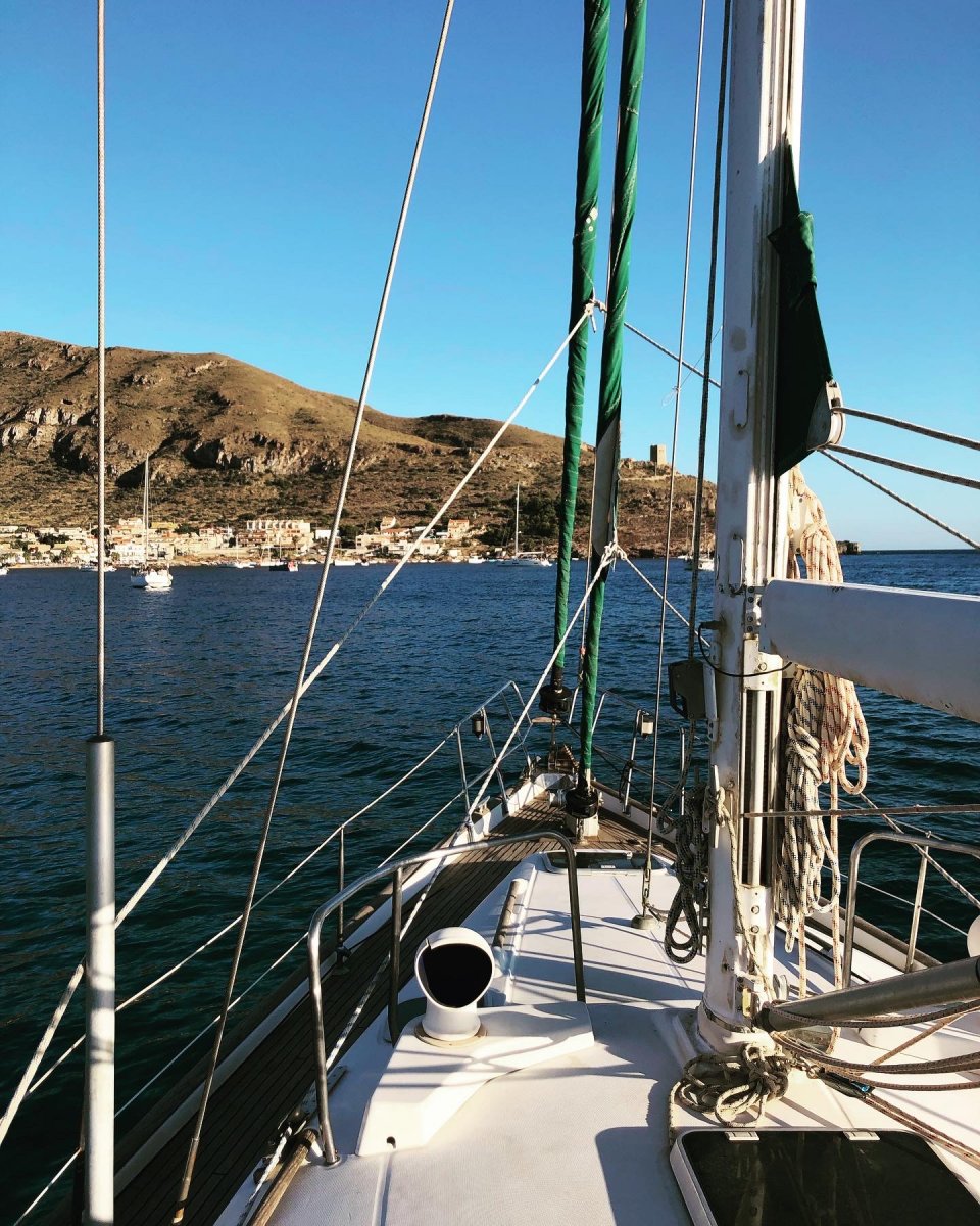 Sailboat - Bénéteau - 13.33 meters