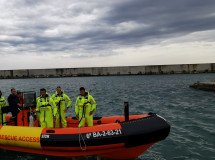 Become an expert in non-fast rescue boats in Barcelona