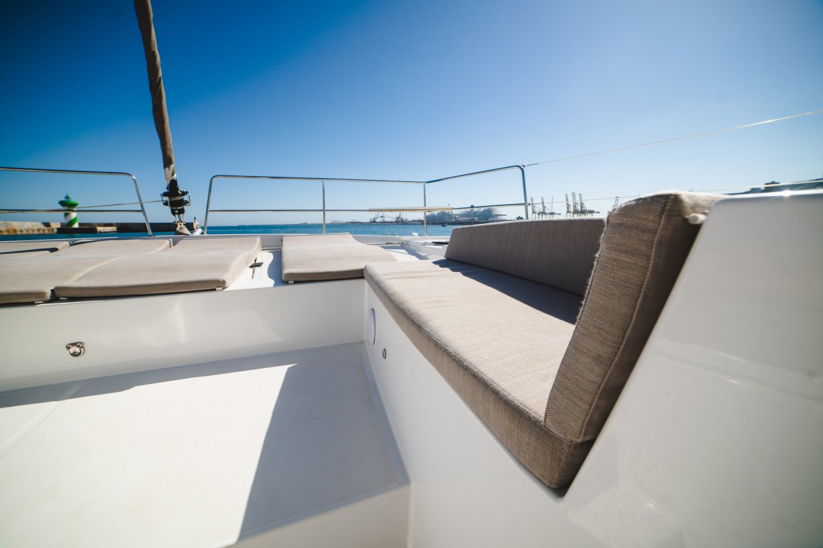 Reserva de un barco para fiesta privada en Barcelona