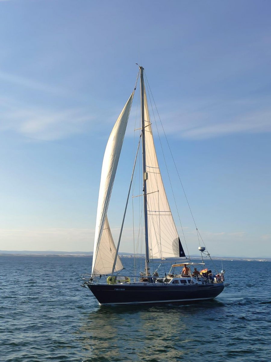 Learn to sail on an Easter trip