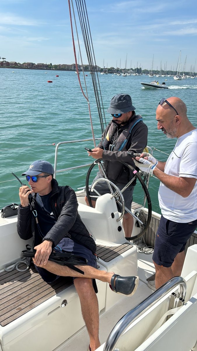 Navigation teachers in action