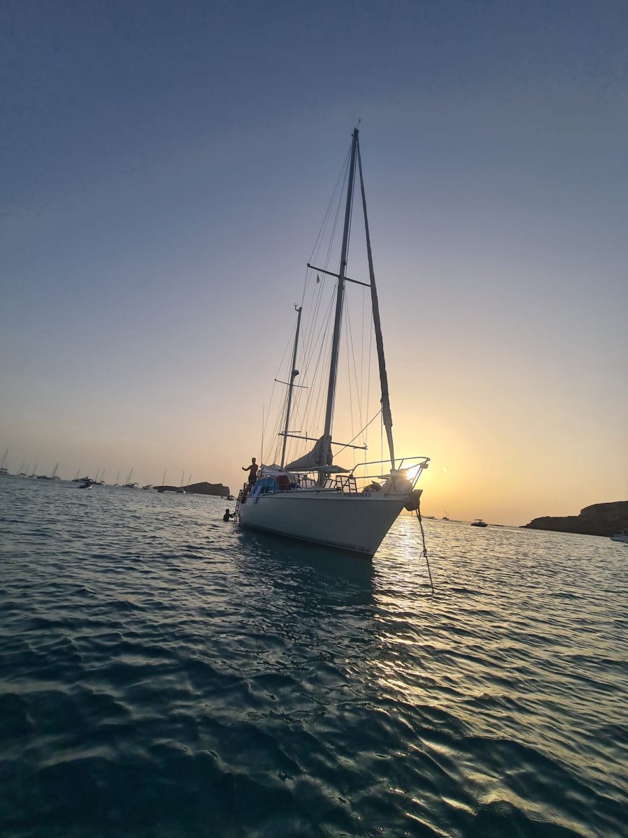 Sailing experience in the Mediterranean | From Sardinia to Sicily