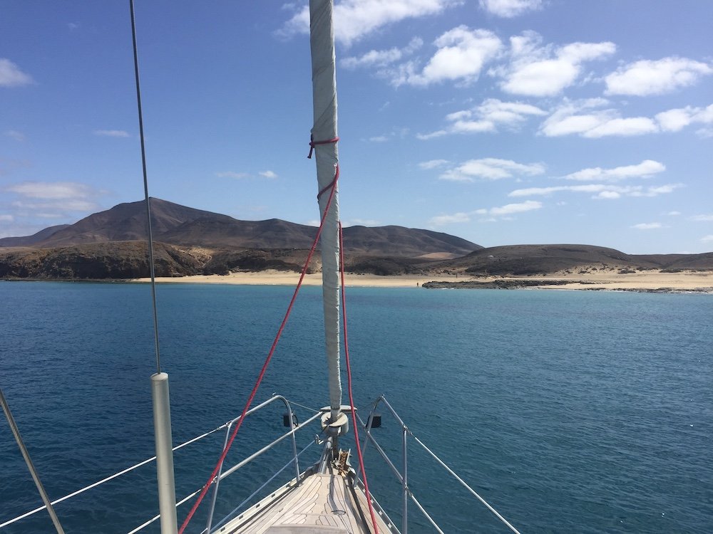 Explore Lanzarote and La Graciosa by Boat