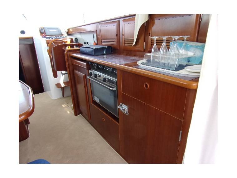 Motorboat - Bénéteau - 6 people