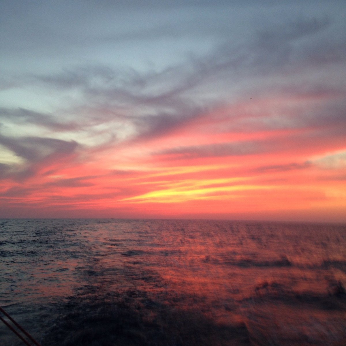 Naviga nel Mediterraneo e scopri luoghi nascosti