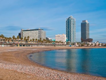 travesia-cambrils-barcelona-practicas-navegacion