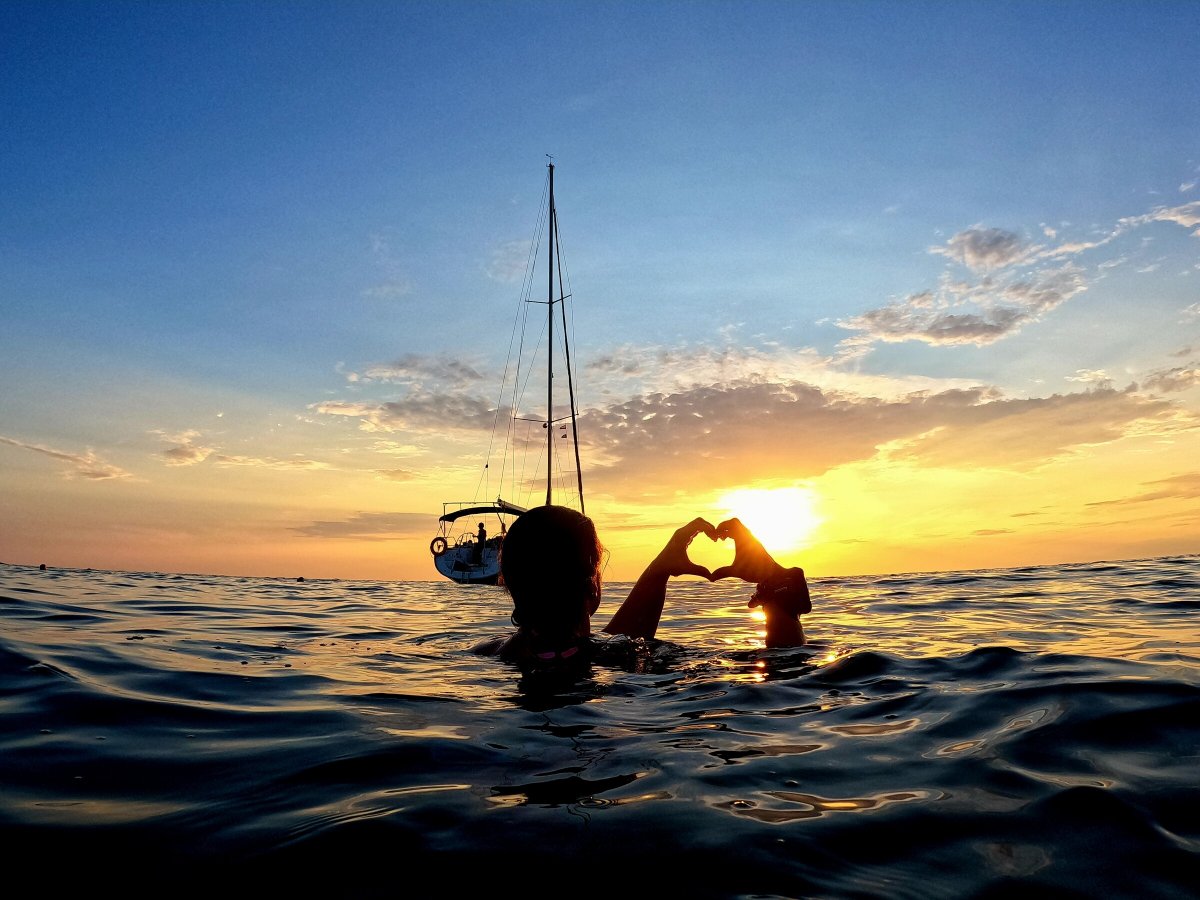 Discover the beauty of the Canaries by sea