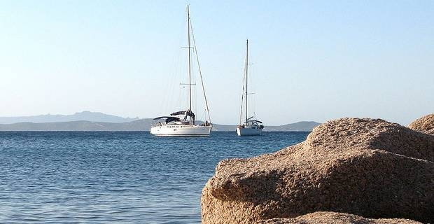 viajes en velero cerdeña