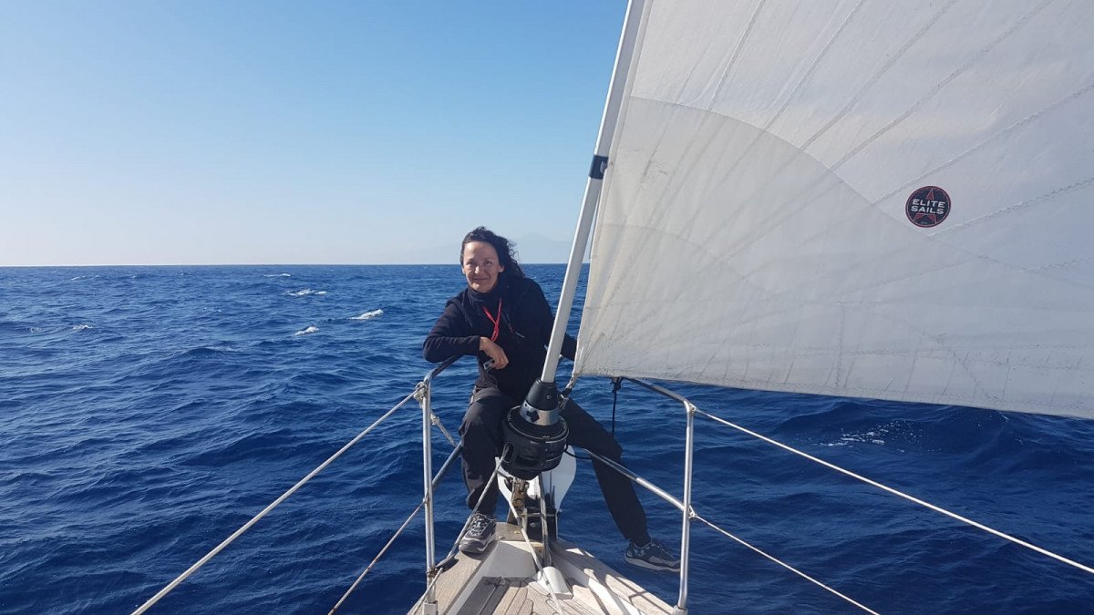 Sail between the islands of Gran Canaria and Tenerife