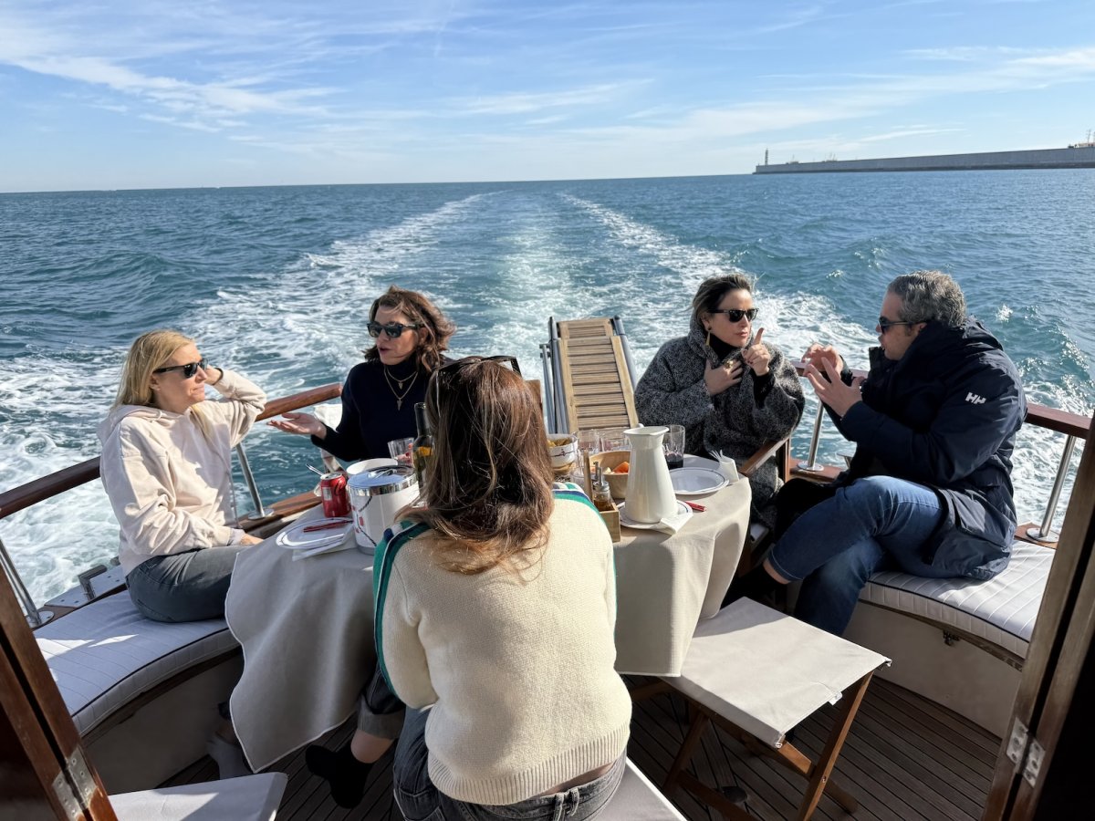 Segeln Sie in der Bucht von Valencia mit einer Llaut und entdecken Sie ihre Geheimnisse