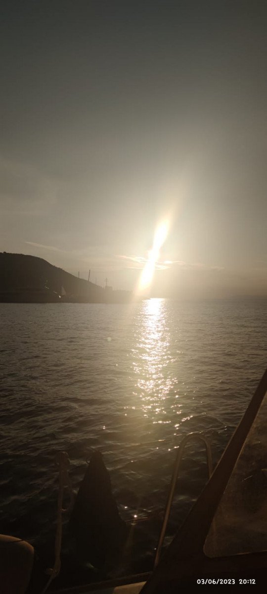 Learning to sail in the calm waters of the Tuscan archipelago