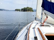 Navegando por la ría de Vigo en velero
