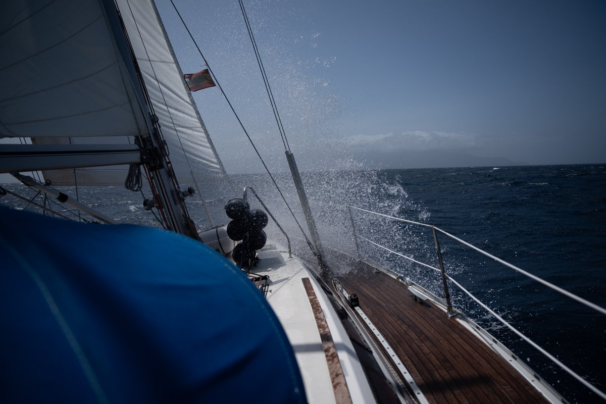 Learn to sail in the crystal-clear waters of Menorca