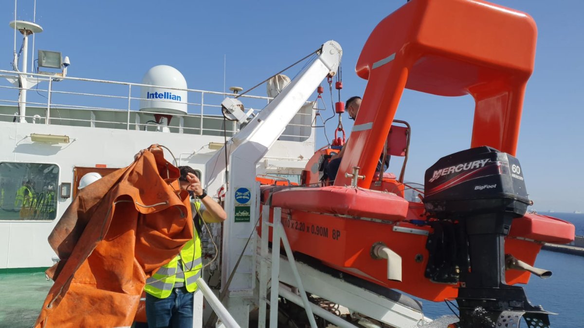 Curso de actualización reducida para botes de rescate rápidos en Motril