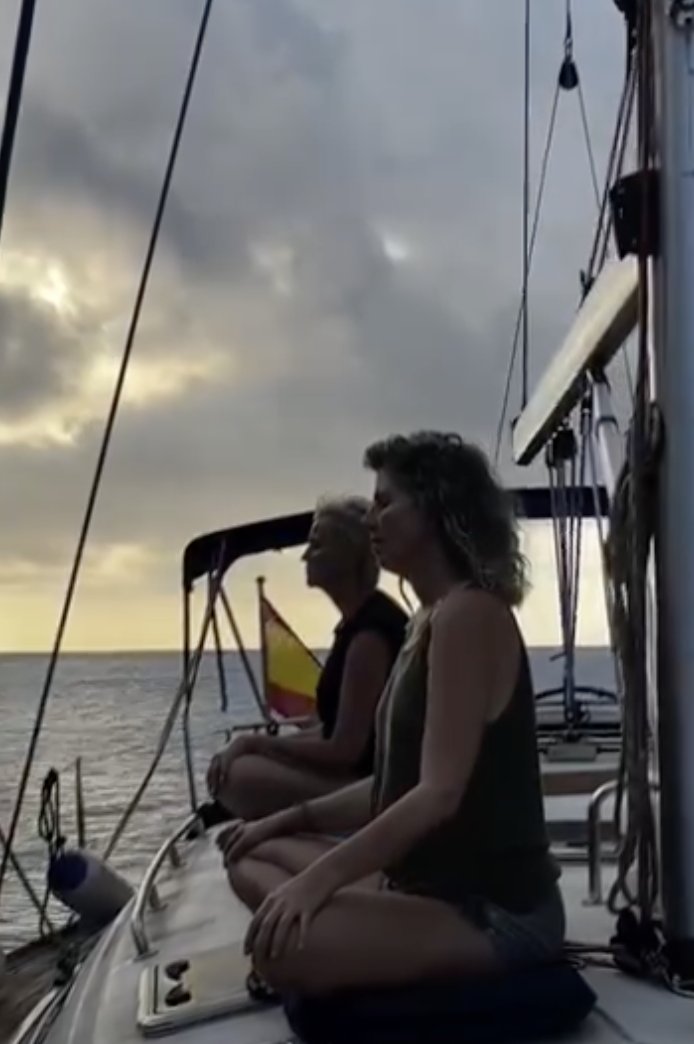 Esplora Jávea al tramonto in barca a vela