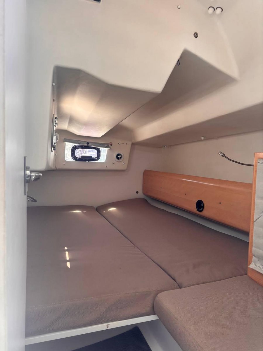 Velero - Pogo - 2018