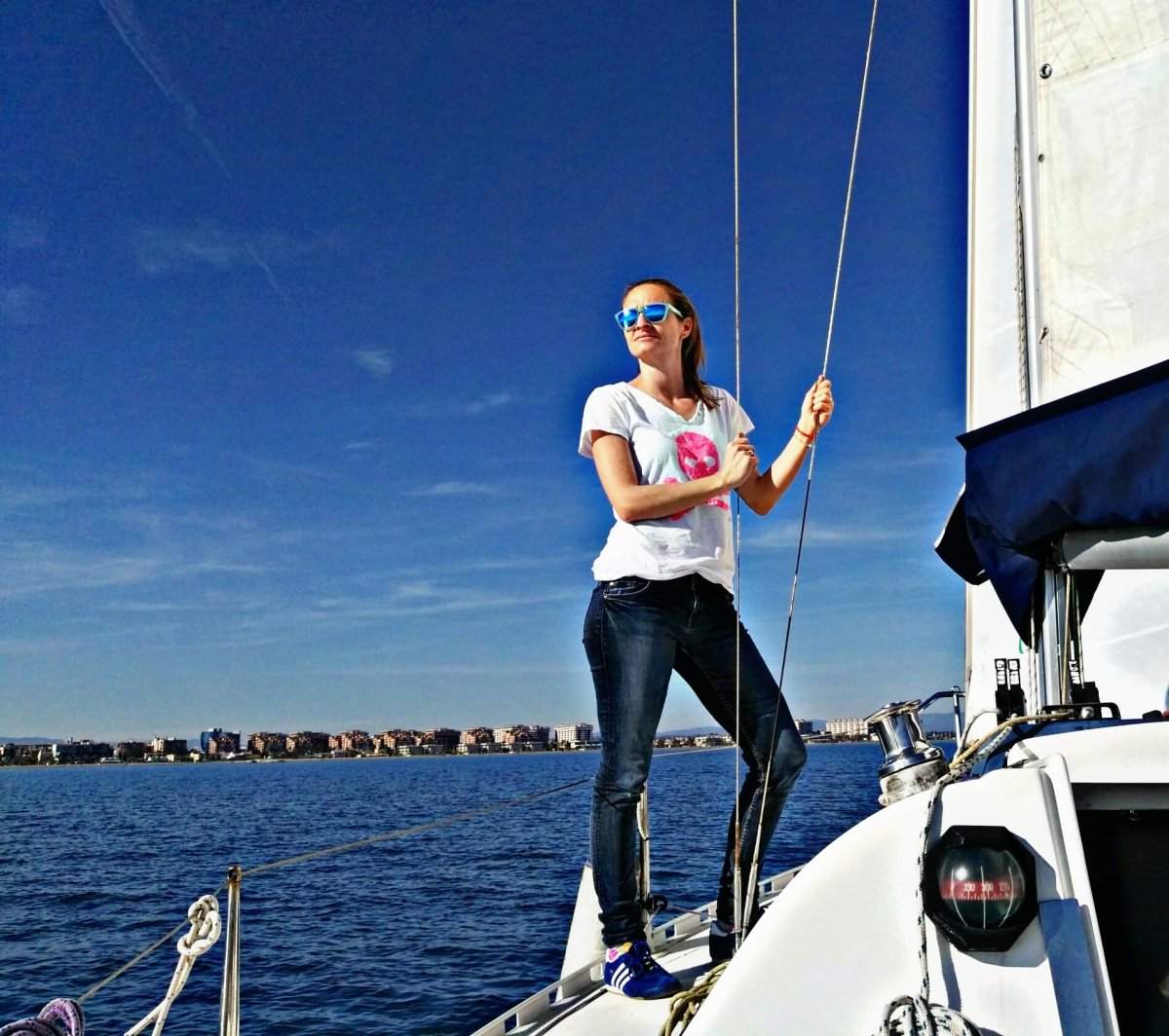 Imparare a navigare su uno yacht