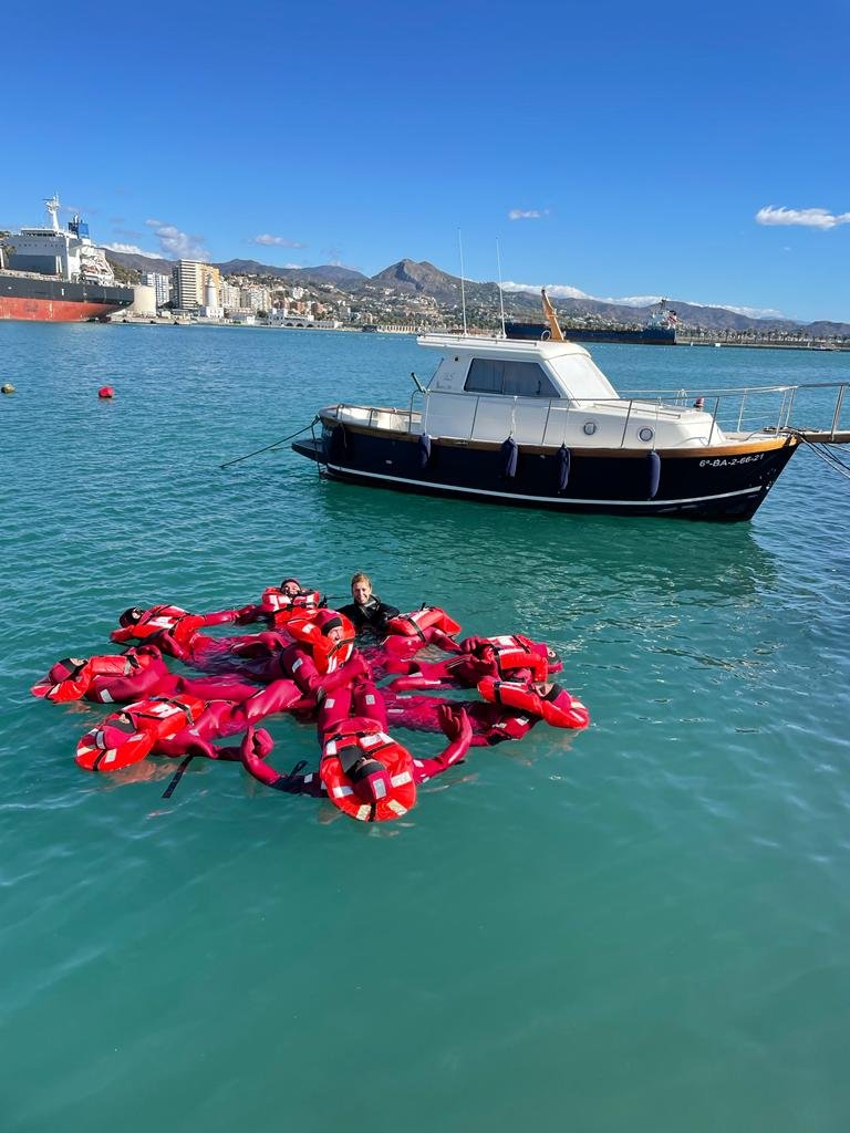 Corso di aggiornamento di Formazione di Base sulla Sicurezza Marittimo in Málaga per barche piccole