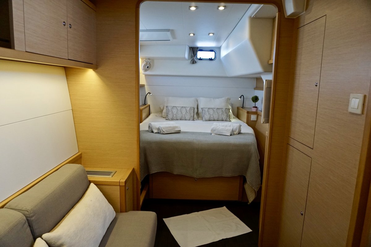 Catamaran - Lagoon - 3 baths