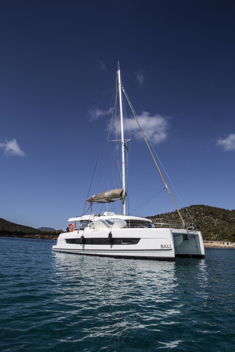 Bali - 12 {{i18n.capacity}}