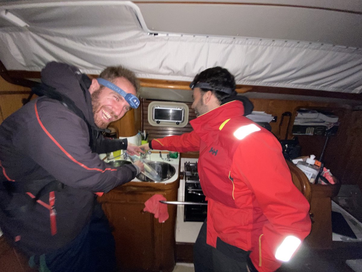 Curso de navegación en barco en el Mediterráneo