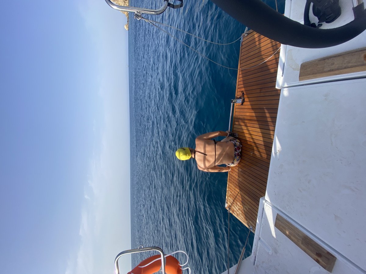 Bénéteau - 1 {{i18n.baths}}