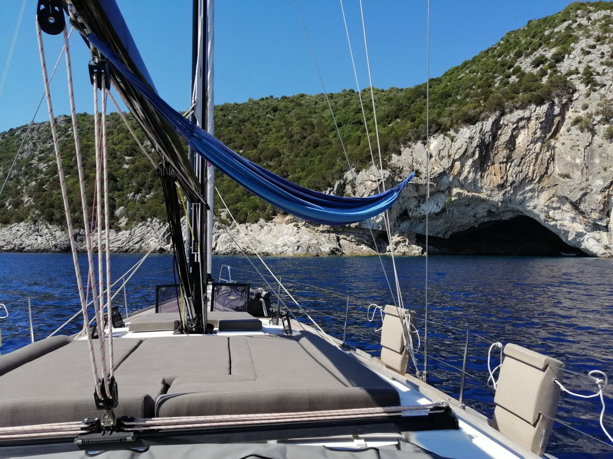 Un'esperienza unica di vela nelle Isole Eolie