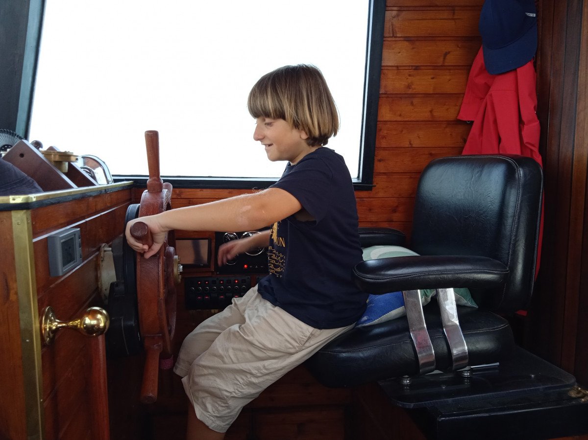 Velero - Tracker - 15 metros