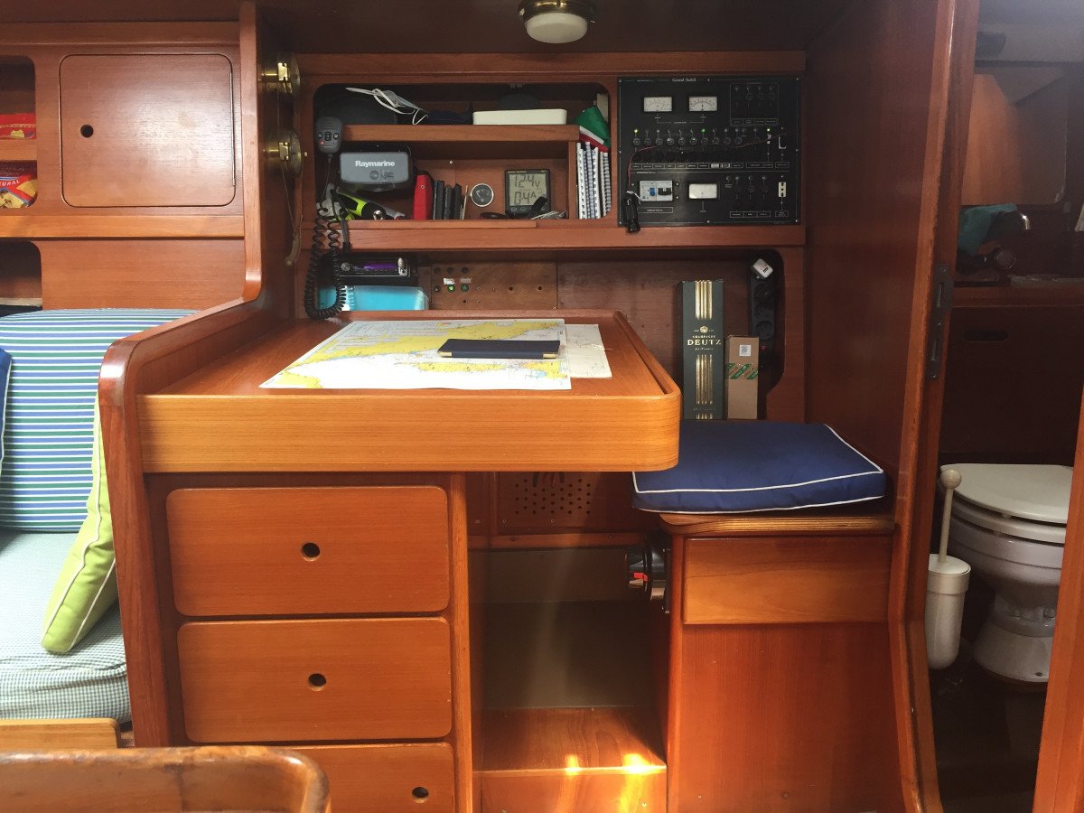 Sailboat - Grand Soleil - 1985