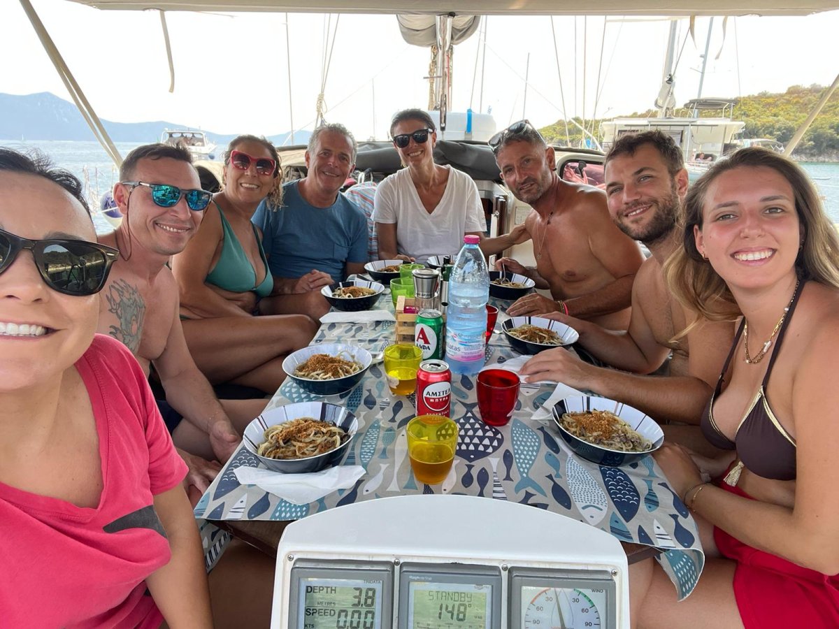 Experiencia de viaje en barco de lujo