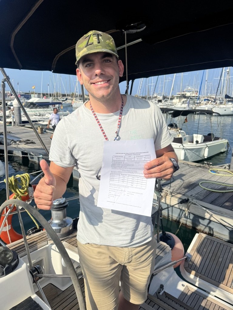 Sailing experience on the largest lake in Europe