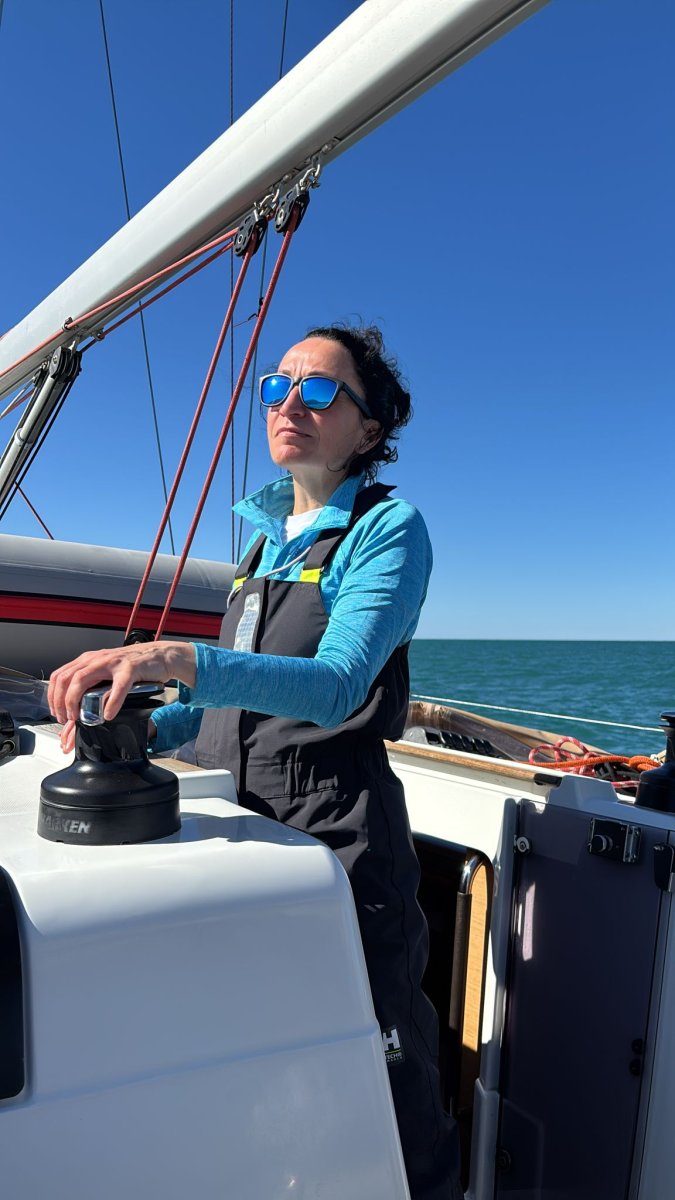 Navega por el Mediterráneo desde Denia hacia Ibiza