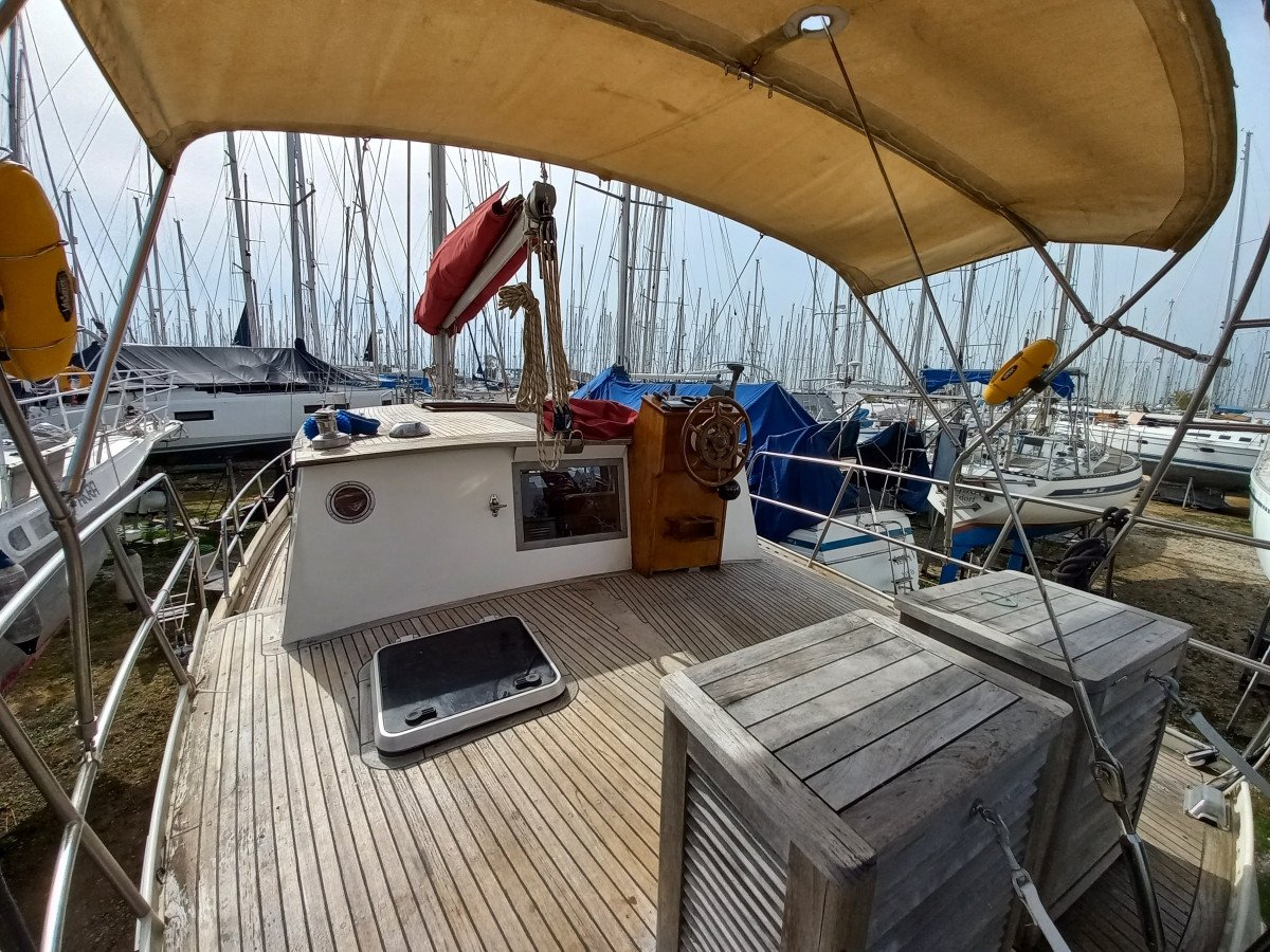 Nauticat Astilleros - 5 people