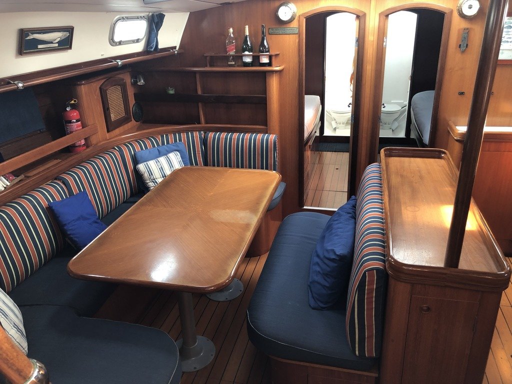 Bénéteau - 4 cabins