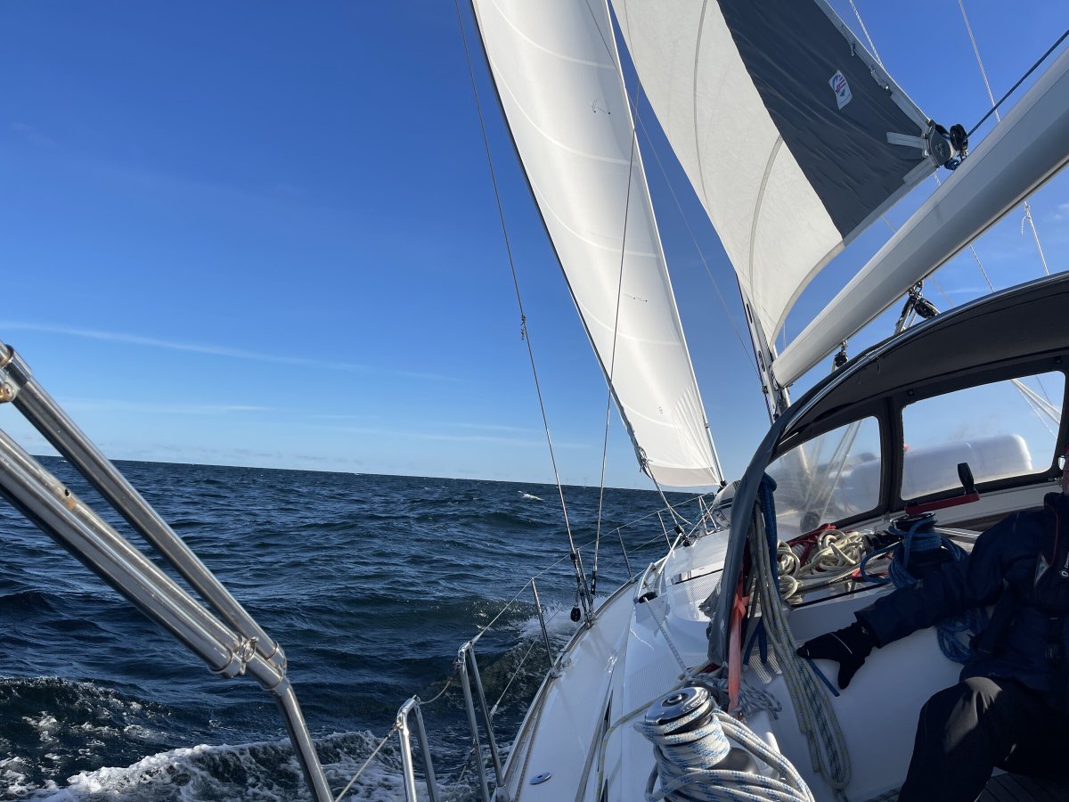 Curso de navegación en el mar abierto