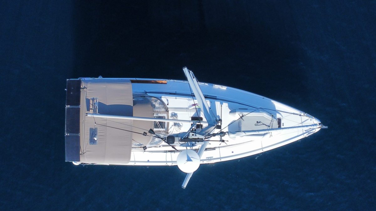 Bavaria Yachts - Bavaria C42