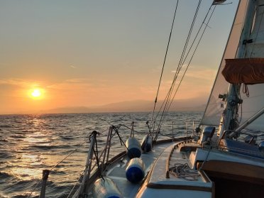 Tramonto dal mare a Barcellona