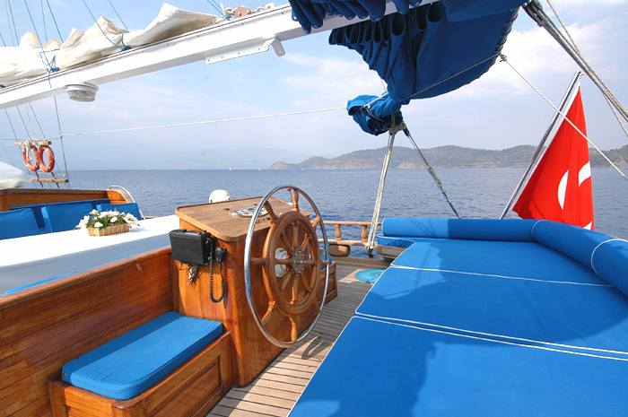 Custom - 16 {{i18n.capacity}}