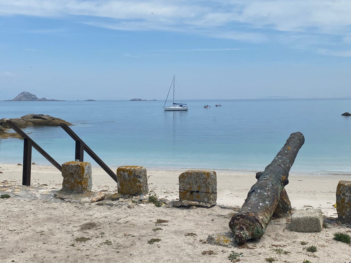 Sailboat adventure in Vigo estuary
