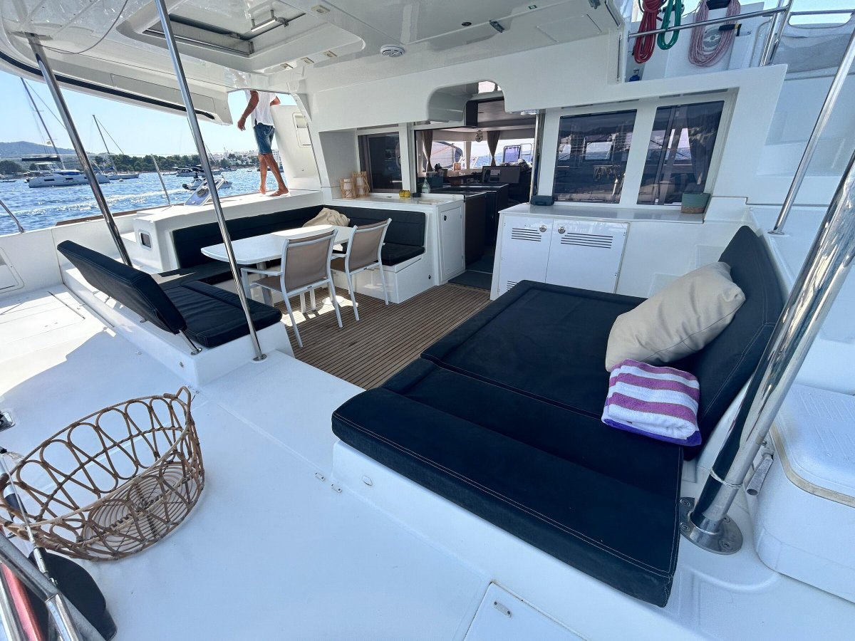 Noleggio yacht Lagoon 450F a Ibiza